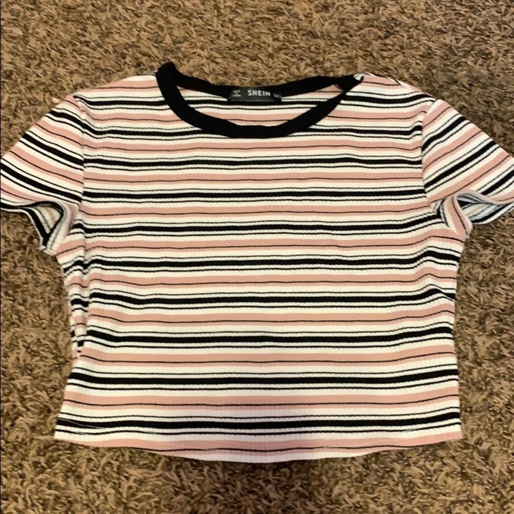 multi colored crop top short sleeve